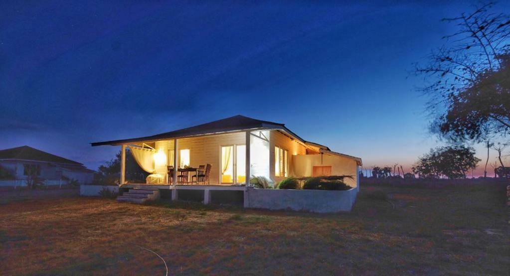 Wera Beach Kadumbul Екстер'єр фото