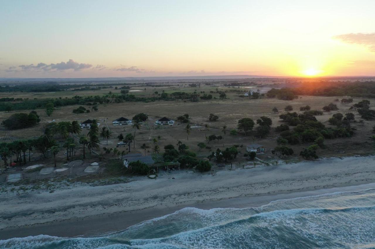 Wera Beach Kadumbul Екстер'єр фото